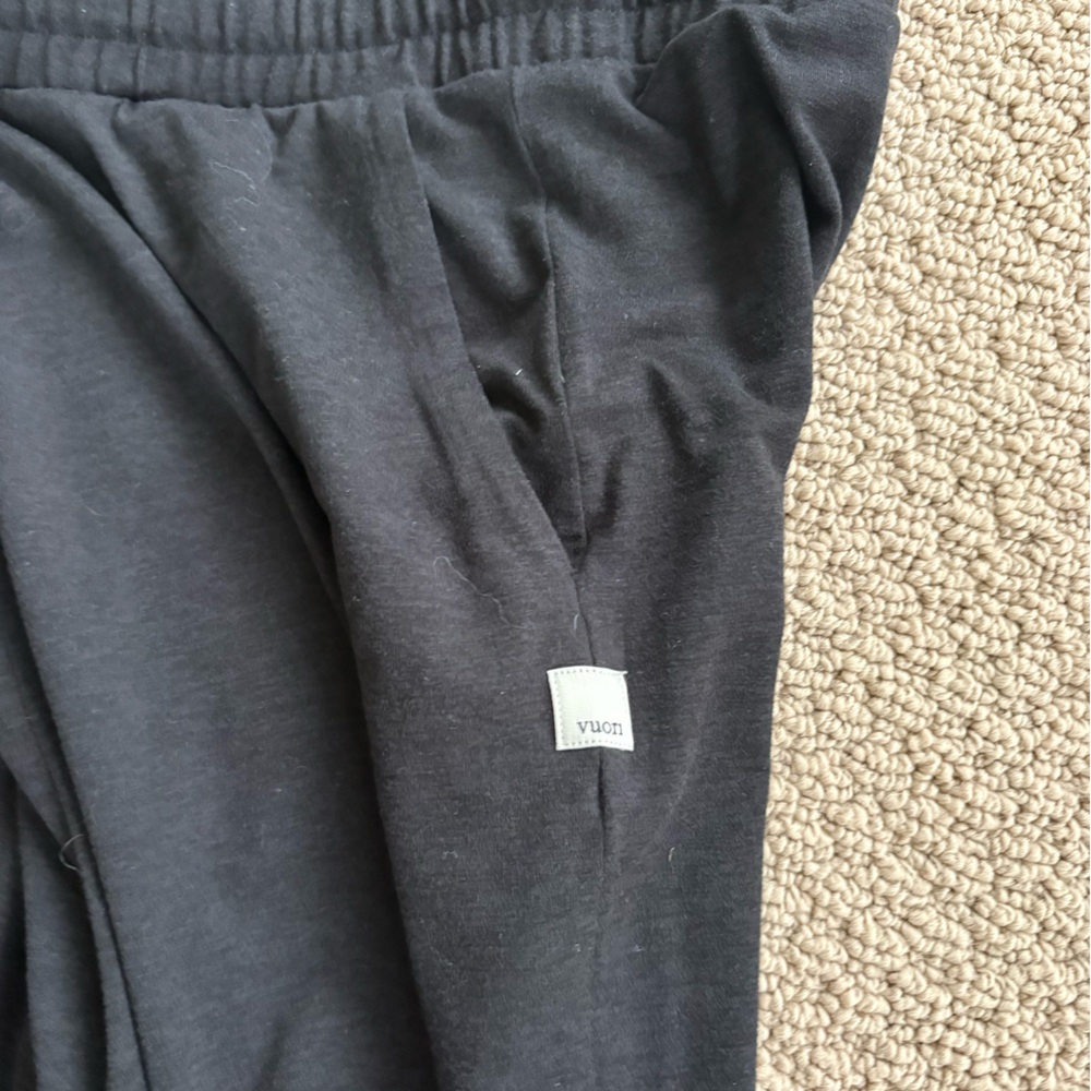 Vuori Essential Halo Black Wide Leg Pants - Picture 3 of 7
